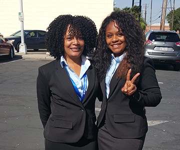 Business Administration students Renee and Tory'a