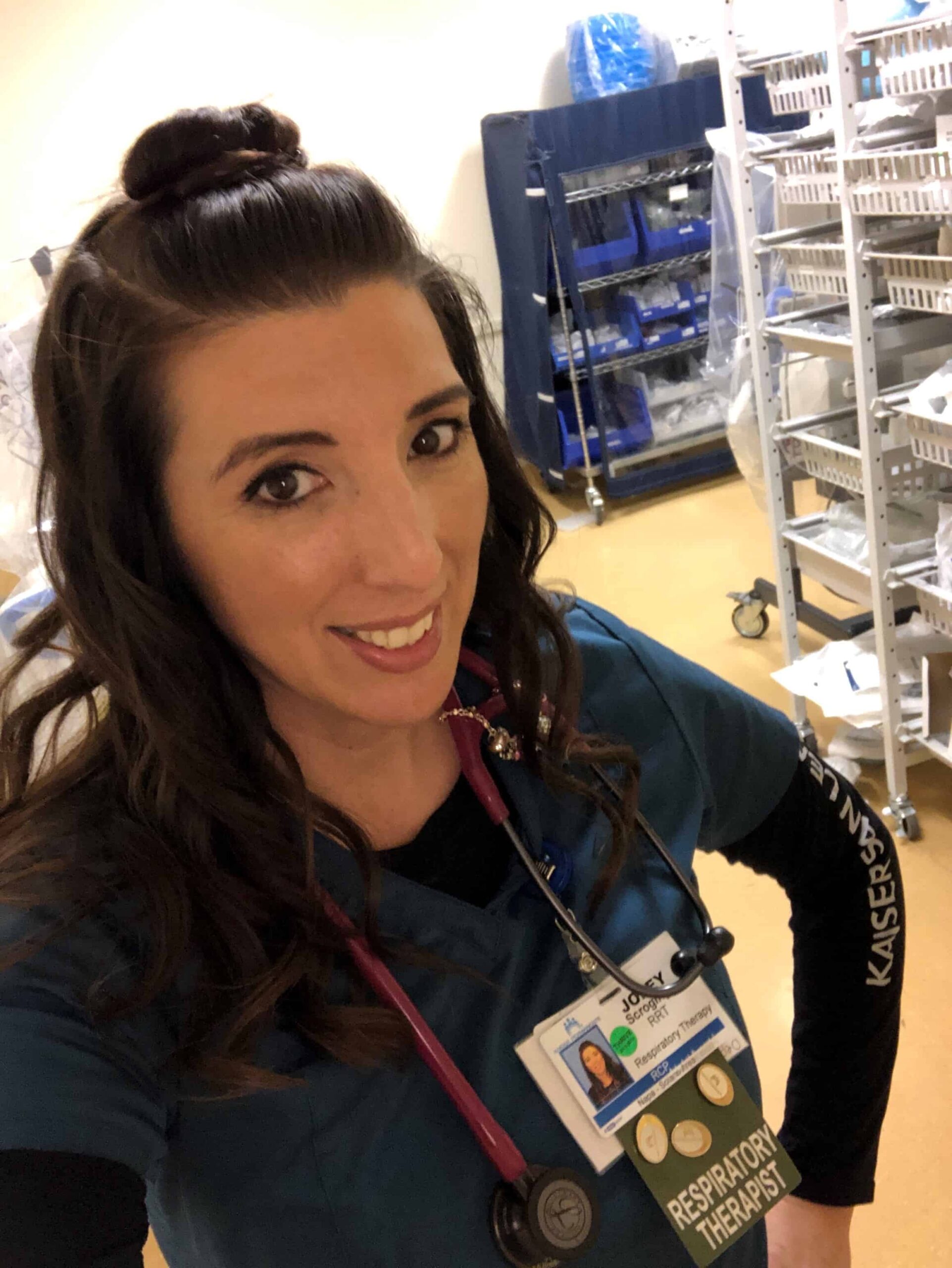Respiratory Therapist Helps with COVID19 Patient Care