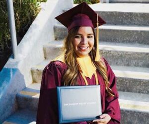 Online Respiratory Therapy graduate sets her sights on a career as a pulmonary nurse practitioner